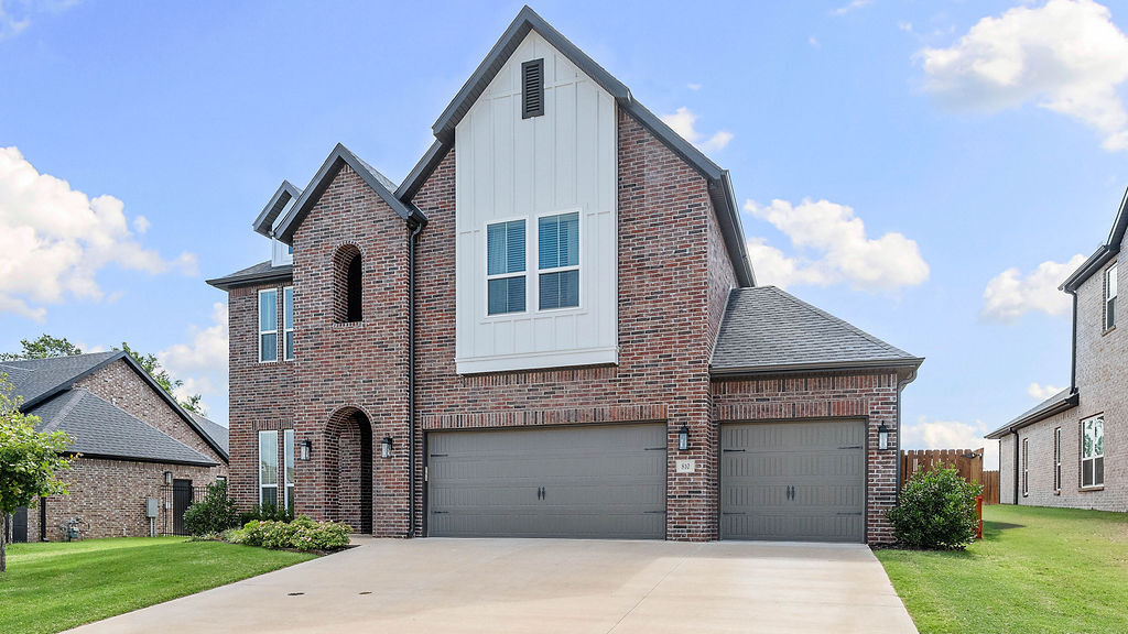 Property Photo:  810 Post Way  AR 72718 