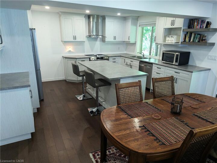 Property Photo:  561 Marl Meadow Crescent Lower  ON N2R 1L2 