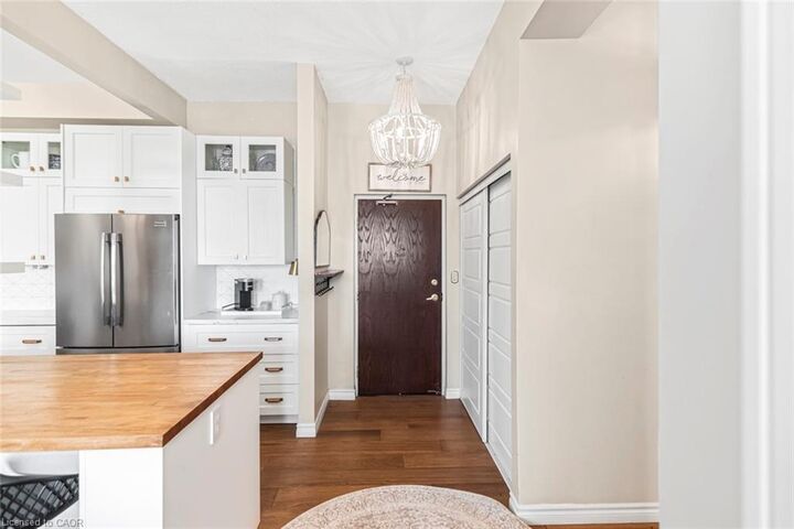 Property Photo:  262 Dundas Street E 311  ON L8B 1A9 