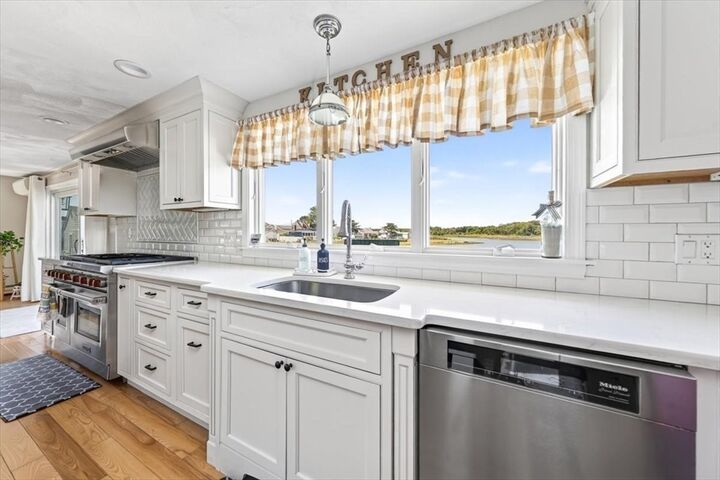 Property Photo:  76 Surfside Rd  MA 02066 
