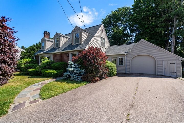 Property Photo:  278 Common St  MA 02081 