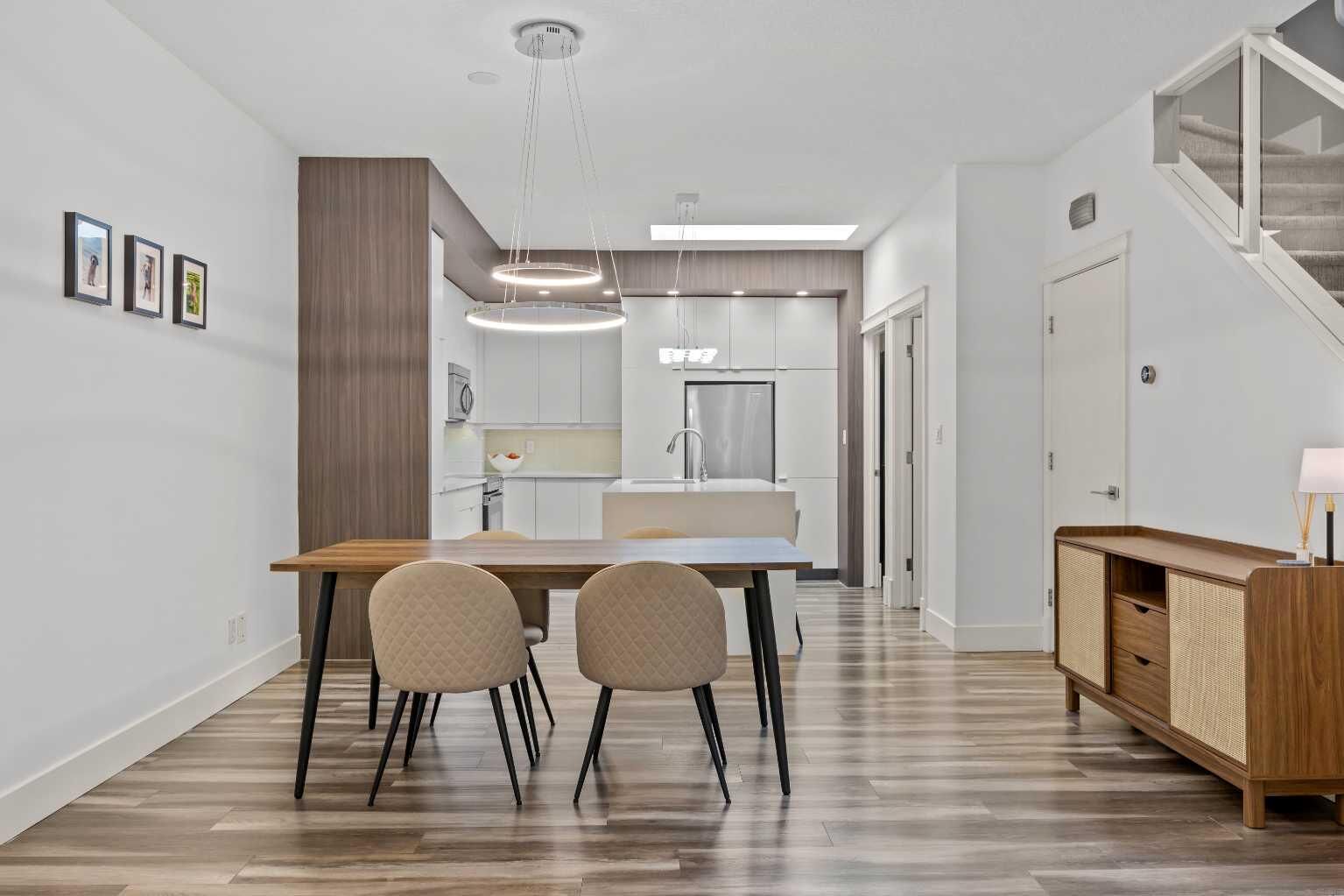 Property Photo:  1728 36 Avenue SW 2  AB T2T 2G3 