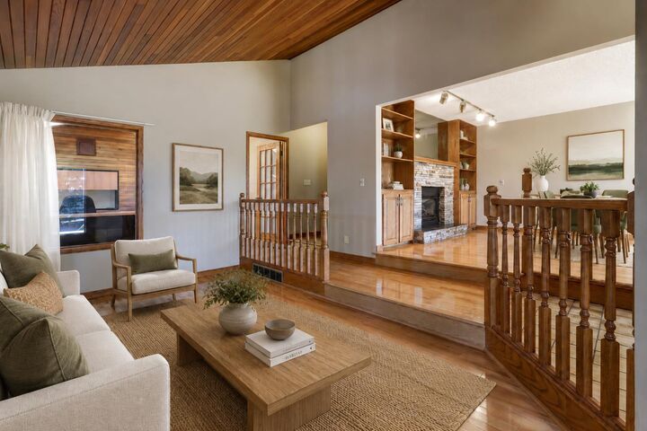Photo de la propriété: 2328 Munro Drive NE AB T2E 5Y9
