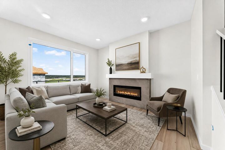 Property Photo: 18 Osprey Hill Bay SW AB T3B 6S2