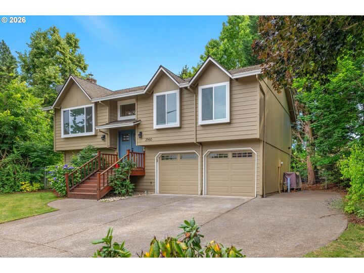 Property Photo:  2960 SE 5th St  OR 97080 