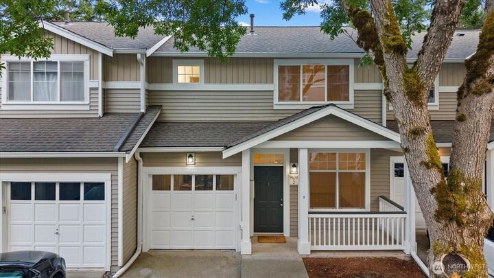 Property Photo:  9630  178th Place NE 2  WA 98052 
