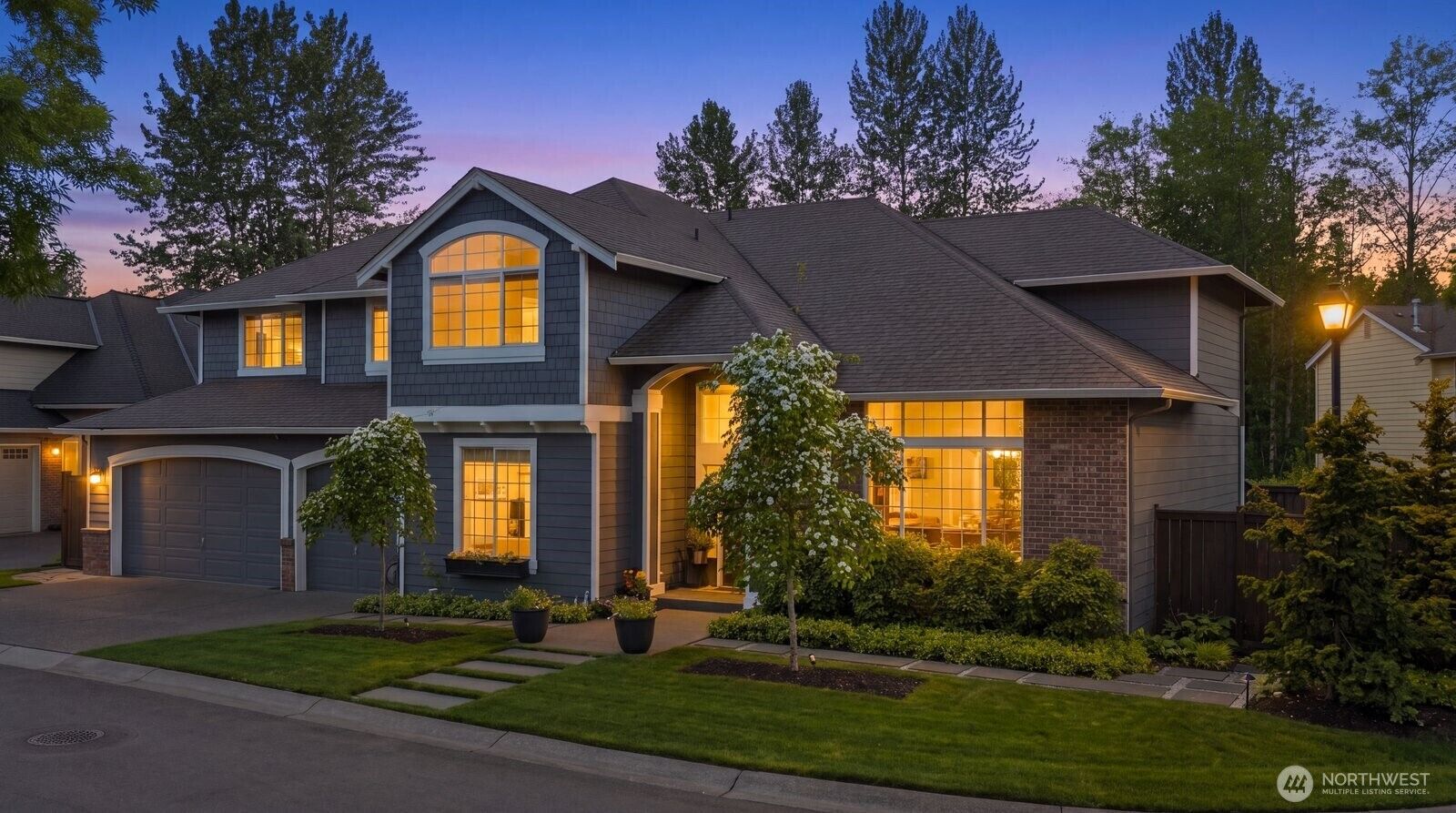 Property Photo:  2211  238th Place NE  WA 98074 