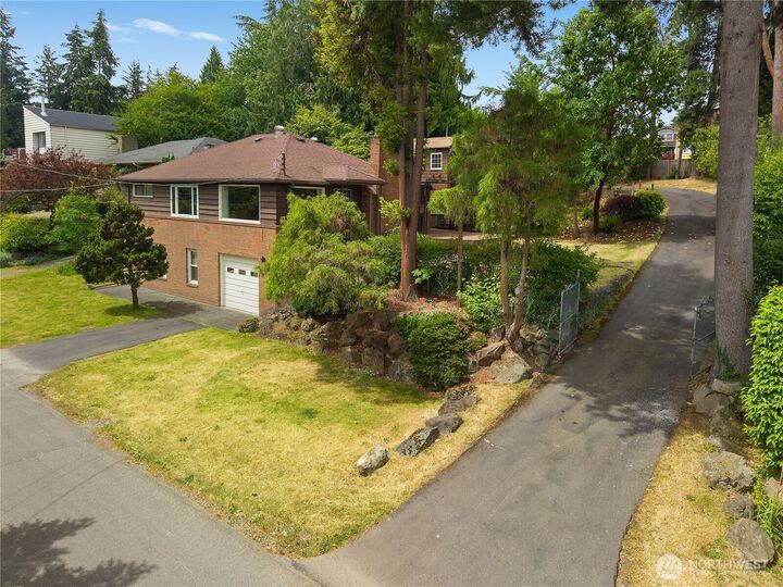 Property Photo:  10323  48th Avenue NE  WA 98125 