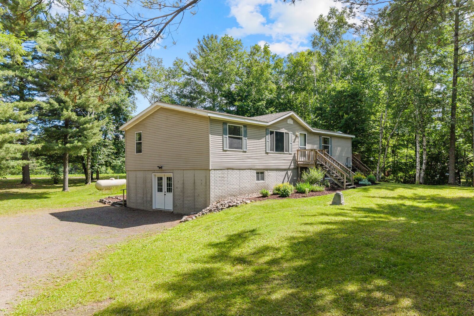 Property Photo:  846 25 1/2 Avenue  WI 54829 