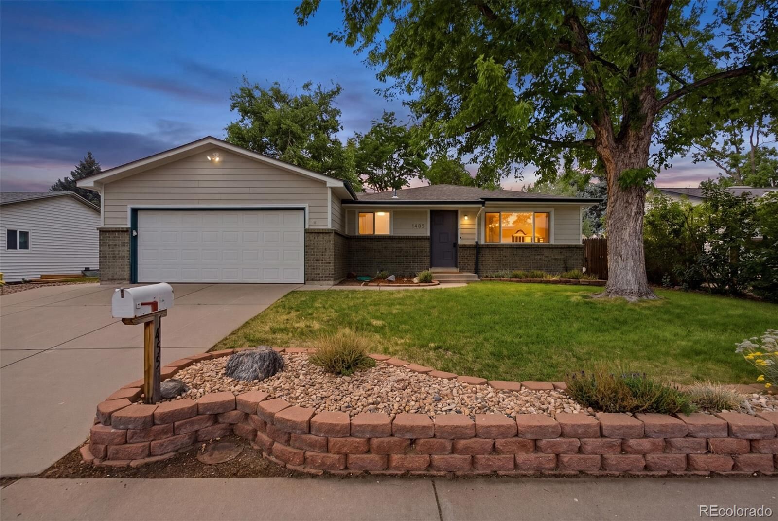 Property Photo:  1455 S Hoyt Street  CO 80232 