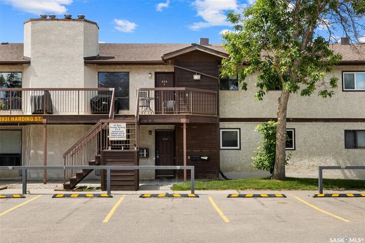 Property Photo:  2931 Harding Street 102  SK S4V 1B9 