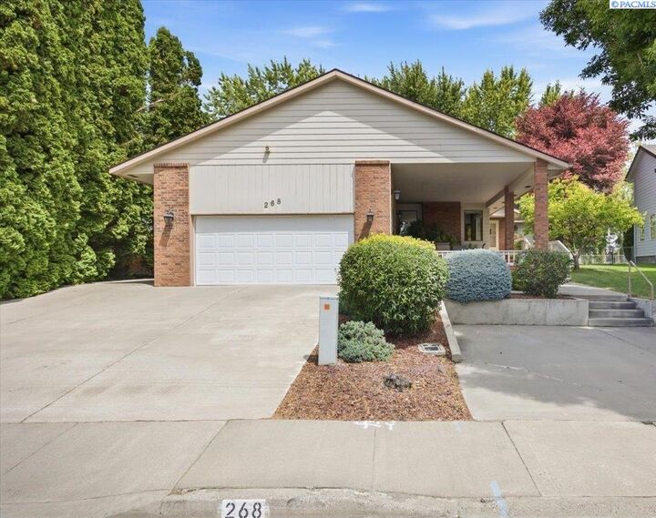 Property Photo: 268 Piper St. WA 99352