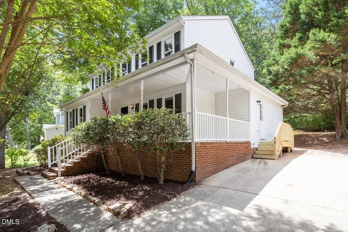 Property Photo: 5625 Millrace Trail NC 27606