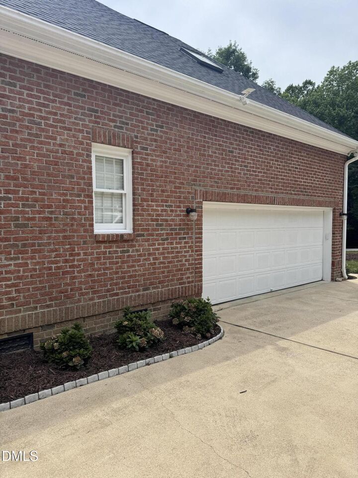 Property Photo:  10108 Clairbourne Place  NC 27615 