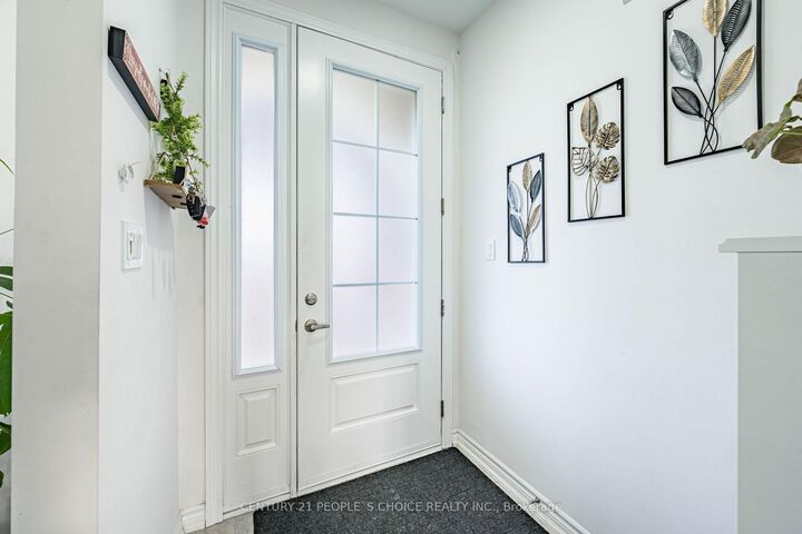 Property Photo: 257 Duncan Street ON L0M 1S0