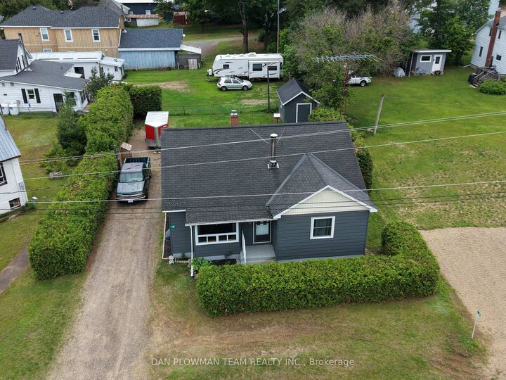 Property Photo:  65 Inglis Street  ON K0J 2M0 