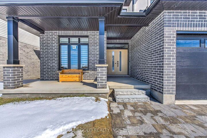 Property Photo: 944 Trailsway Avenue ON N6K 0K6