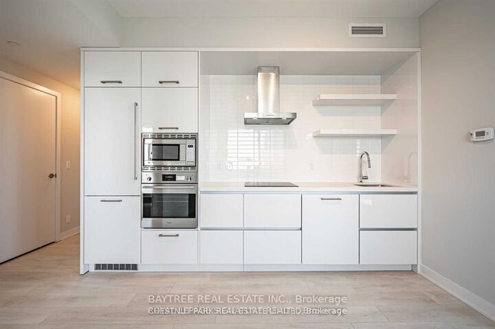 Property Photo: 2221 Yonge Street 1202 ON M4S 0B8