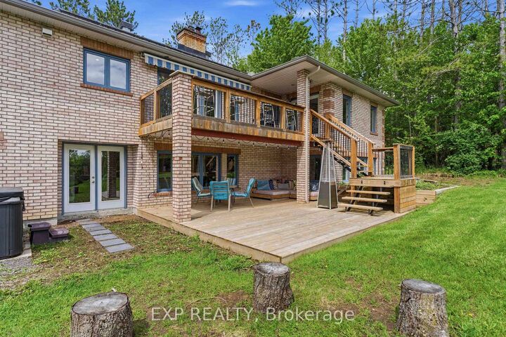 Property Photo: 1264 Barnwell Crescent ON K4B 1K4
