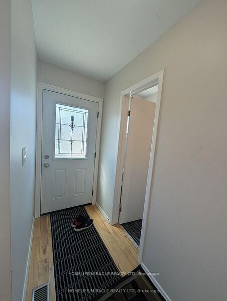 Property Photo: 27 Addington Street 7 ON K7N 1C6