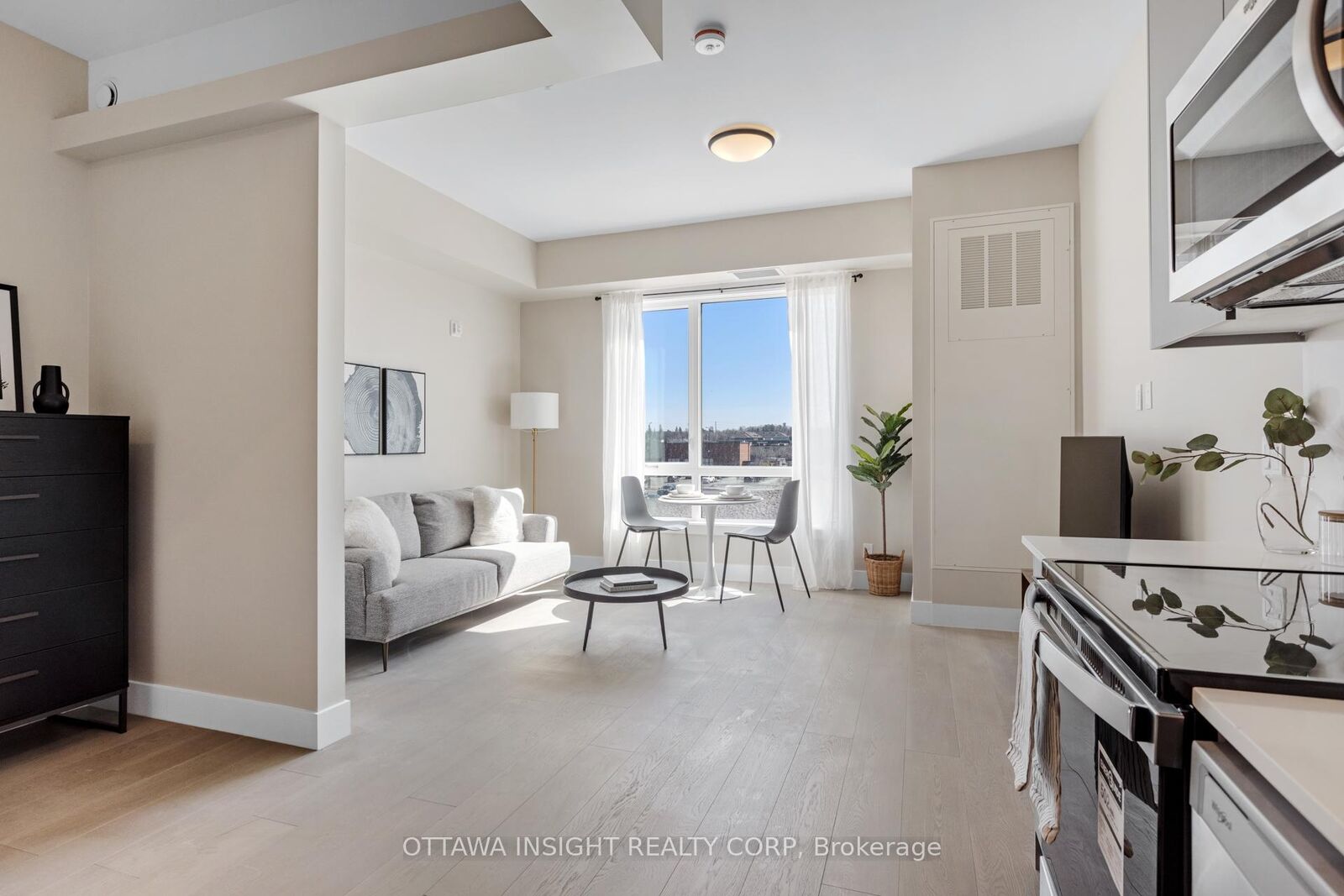 Property Photo:  180 Kanata Avenue 1A  ON K2K 3L9 