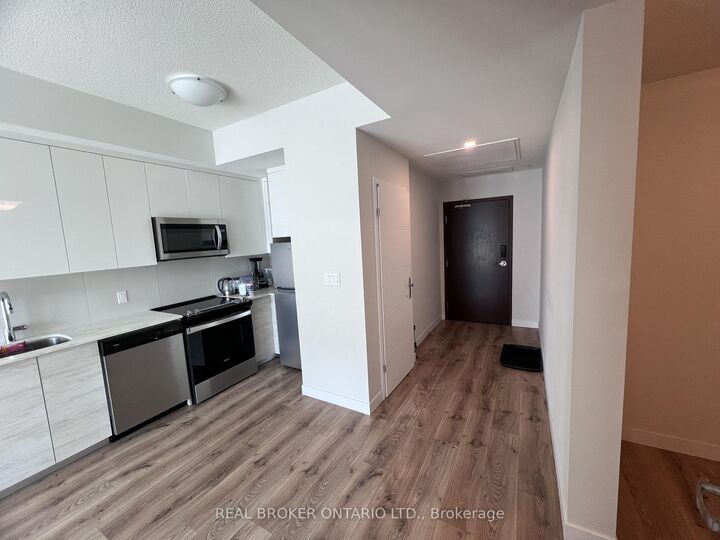 Property Photo:  60 Frederick Street 611  ON N2H 0C7 