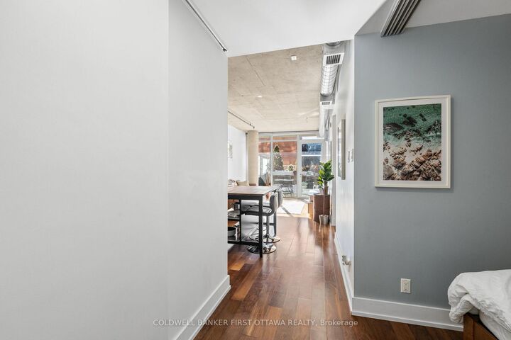 Photo de la propriété:  360 McLeod Street 209  ON K2P 1A9 