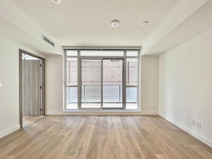 Property Photo:  38 Widmer Street 701  ON M5V 0P7 