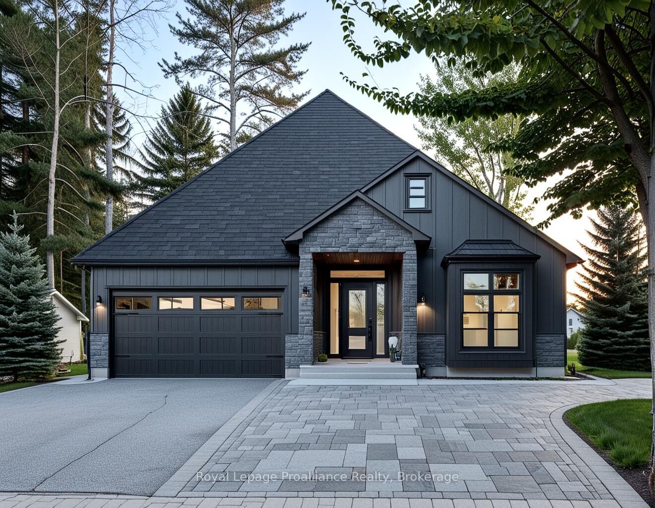 Property Photo:  36 Deerview Drive  ON K8V 5P4 