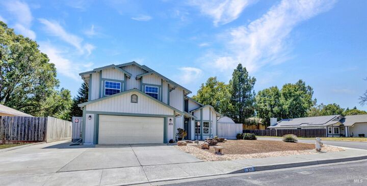 Property Photo: 371 Woodstock Circle CA 95687
