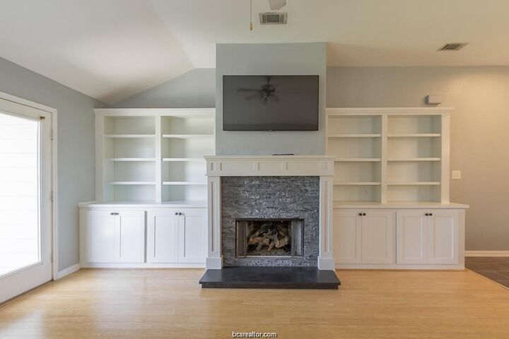 Property Photo: 936 Whitewing Lane TX 77845-5997