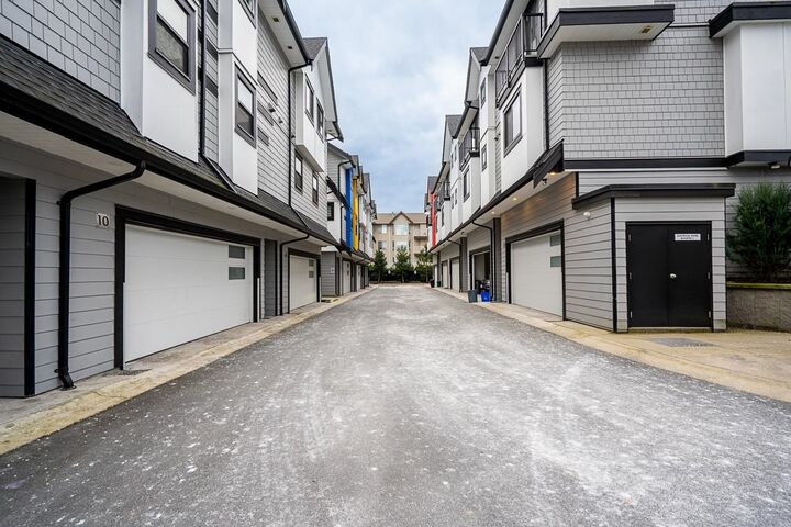 Property Photo: 32160 Peardonville Road 9 BC V2T 0K4