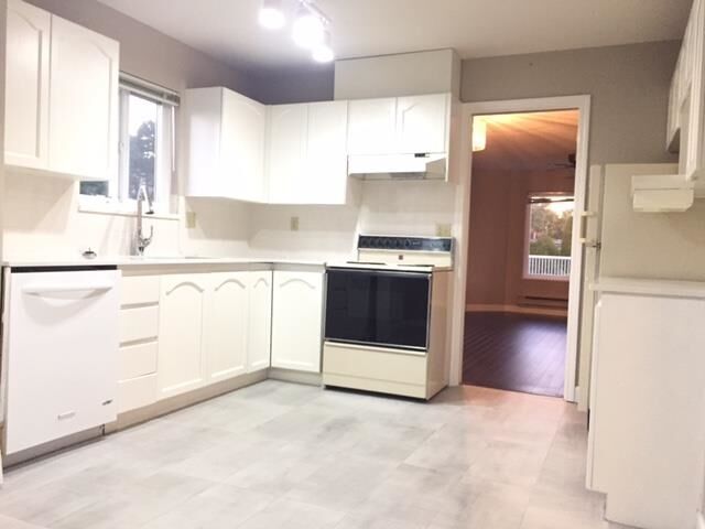 Property Photo:  5078 47A Avenue #6  BC V4K 1T8 
