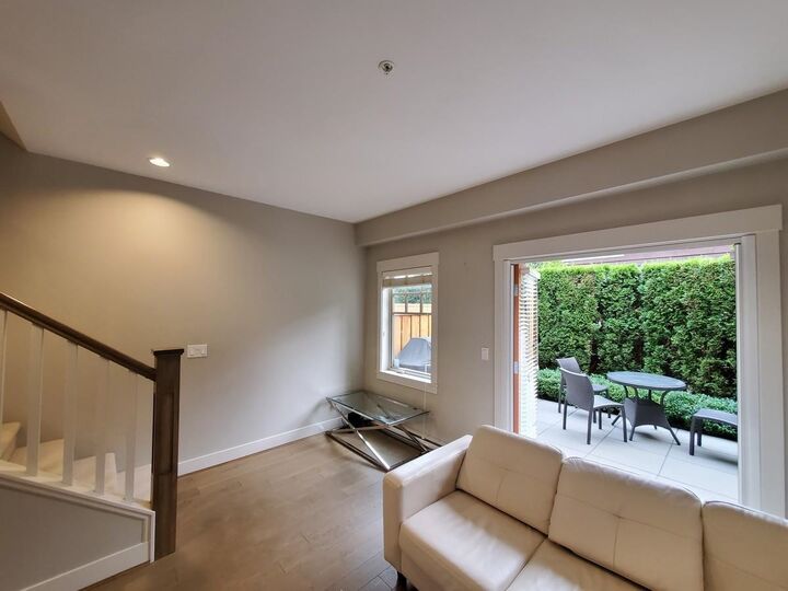 Property Photo:  59xx Oak St Vancouver Bc  BC V6M 2W2 