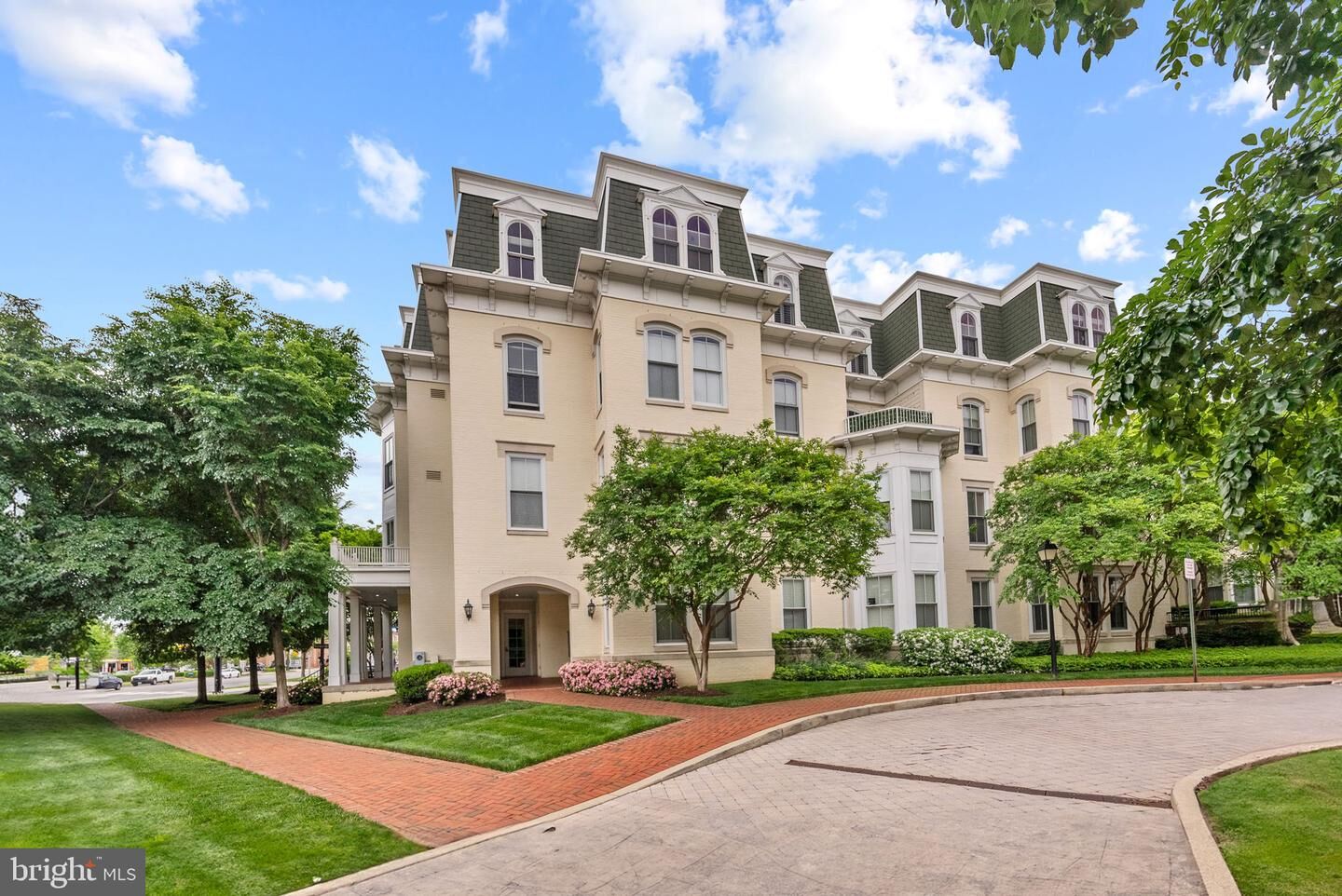 Property Photo:  900 N Washington Street 304E  VA 22314 