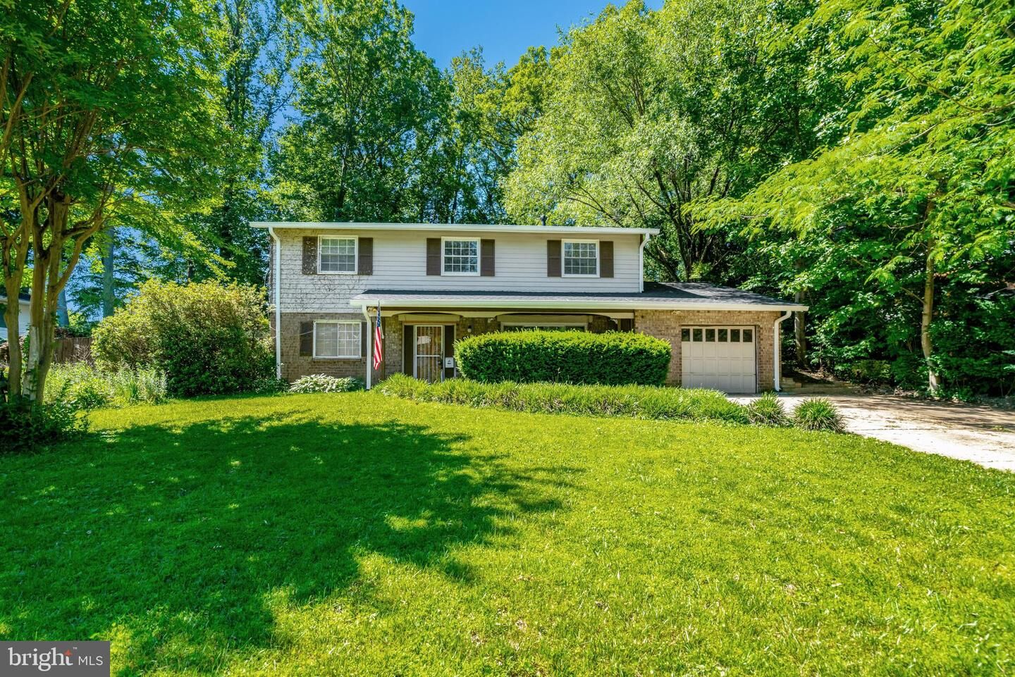 Property Photo:  8527 Parliament Drive  VA 22151 