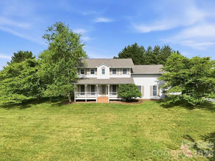 Property Photo:  1091 Windswept Ridge Road  NC 28753 
