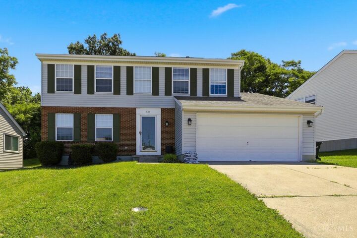 Property Photo: 884 Venetian Terrace OH 45224