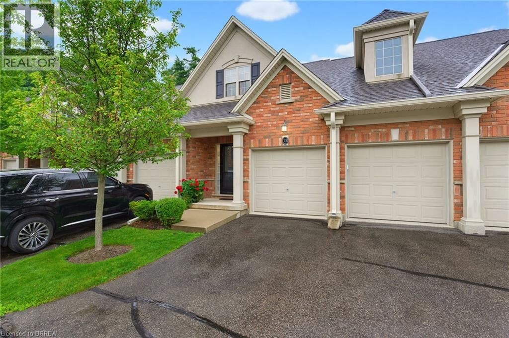Property Photo:  655 Park Road North 13  ON N3R 0A2 