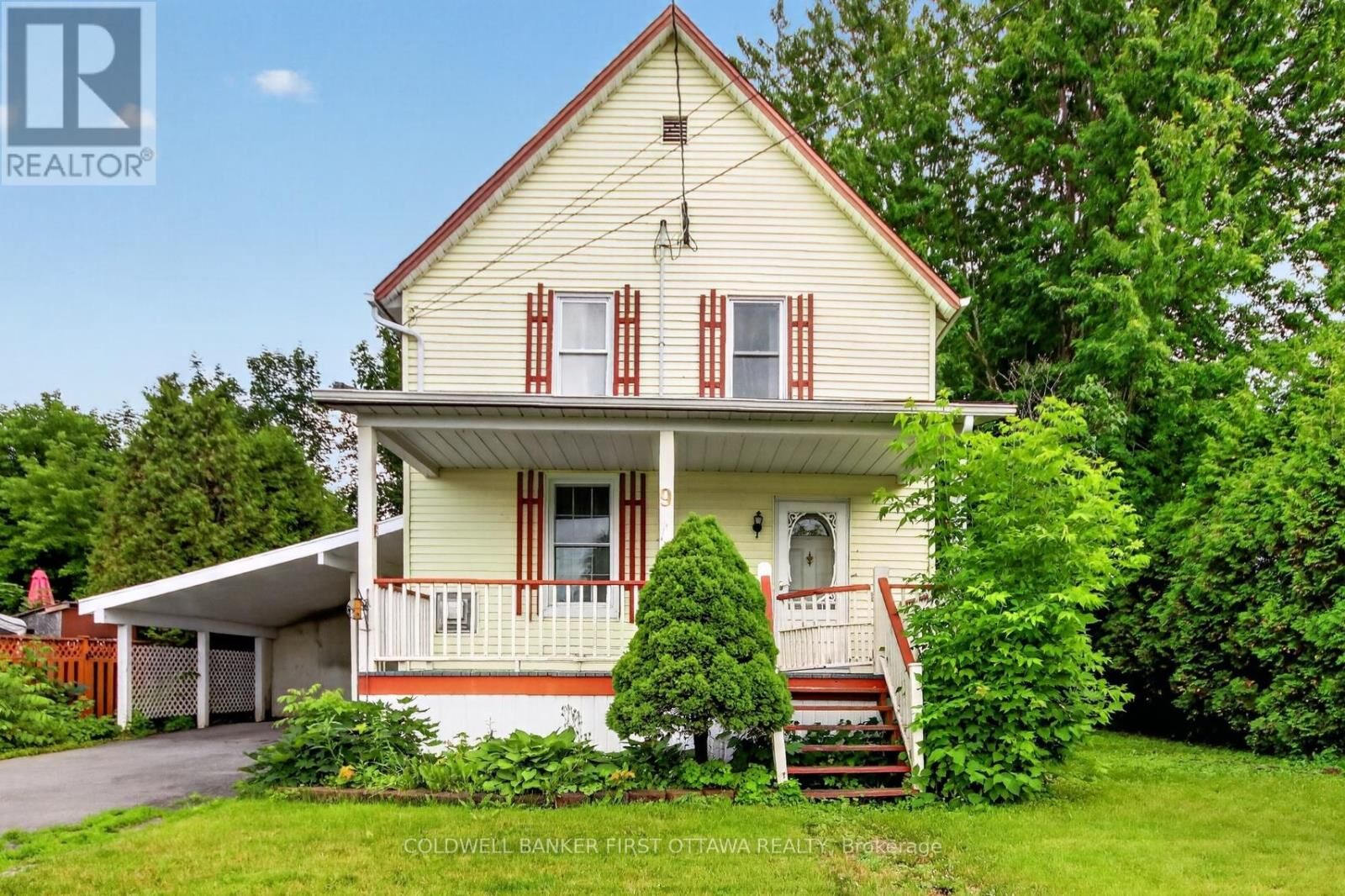 Property Photo:  9 Maud Street  ON K0C 1X0 