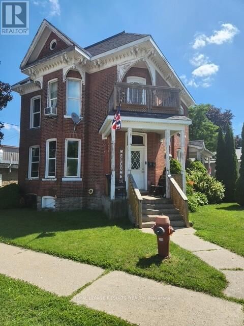 Property Photo:  89 Sydenham Street East 87-89  ON N5H 1L4 