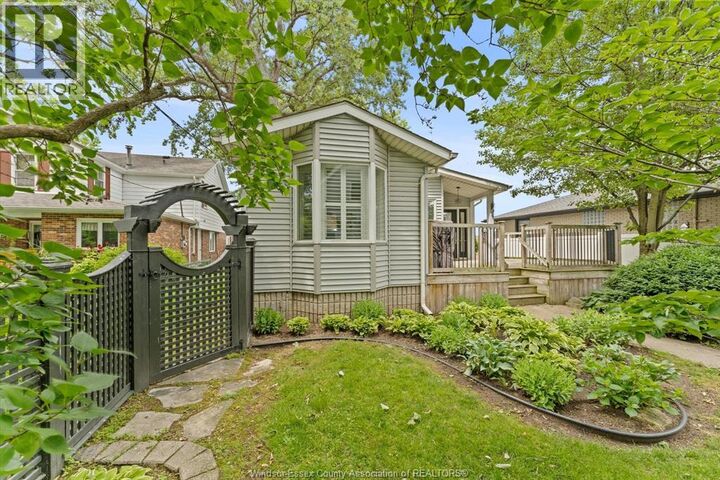 Property Photo:  12746 Riverside Drive  ON N8N 1A3 