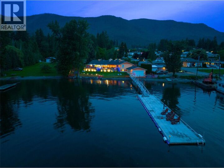 Property Photo: 957 Garroway Road BC V0E 2W0
