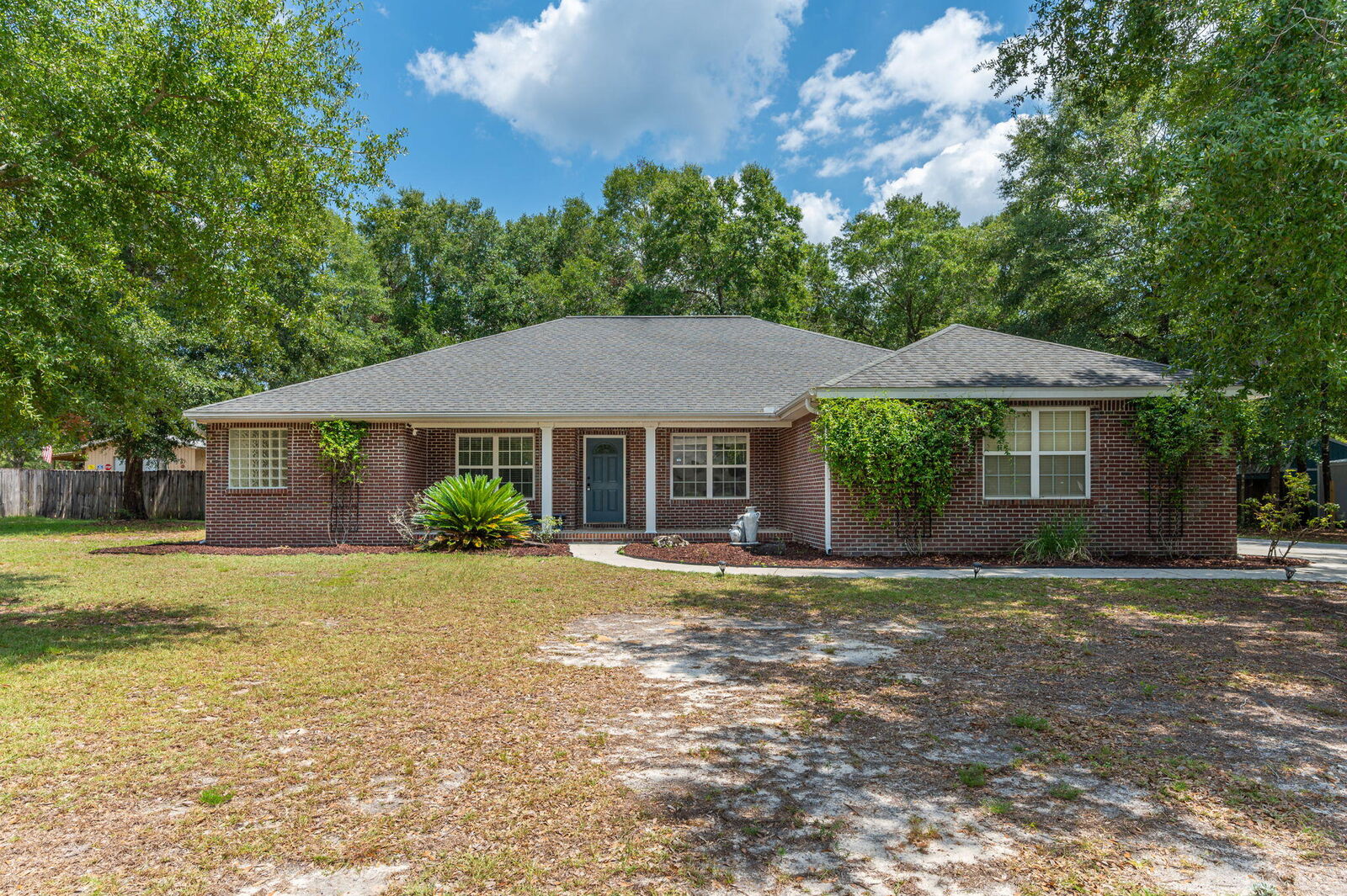 Property Photo:  1925 Hidden Springs Drive  FL 32531 