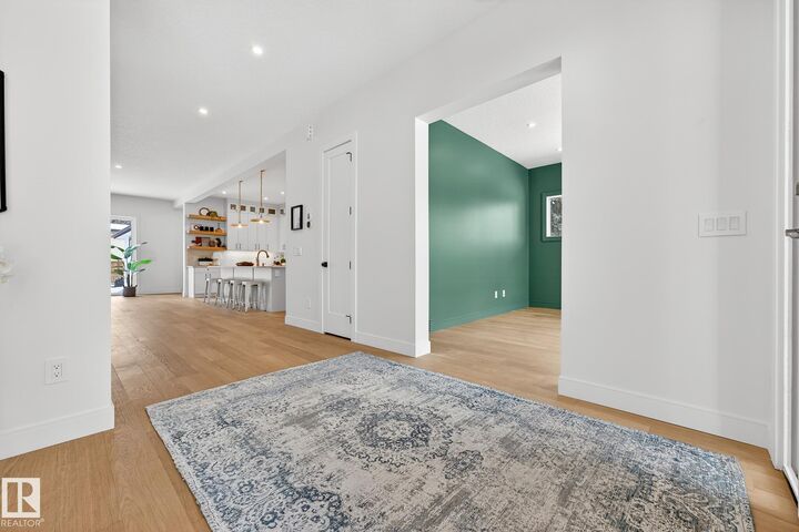 Property Photo:  14004 89A Avenue NW  AB T5R 0J5 