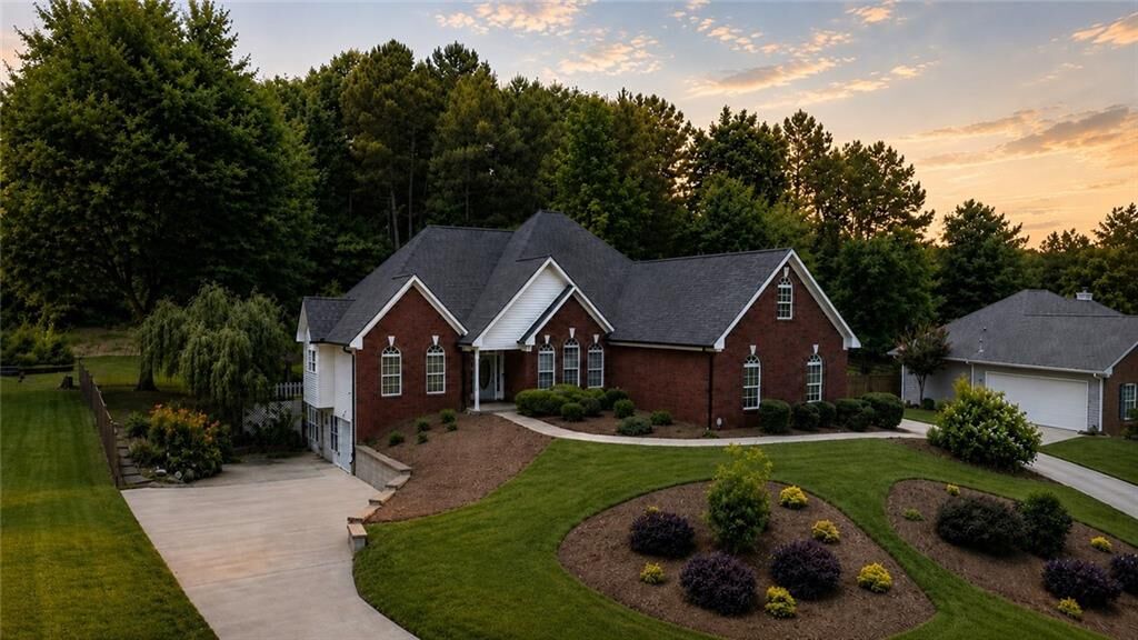 Property Photo:  6015 Cedar Lake Trail  GA 30656 