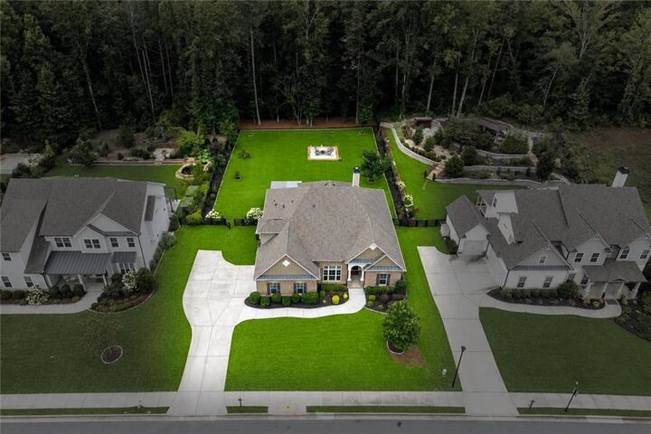 Property Photo: 6130 Bentley Commons Drive GA 30040