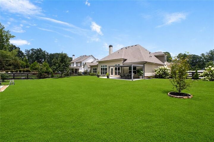 Property Photo:  6130 Bentley Commons Drive  GA 30040 