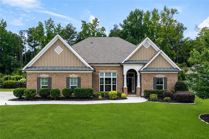 Property Photo:  6130 Bentley Commons Drive  GA 30040 