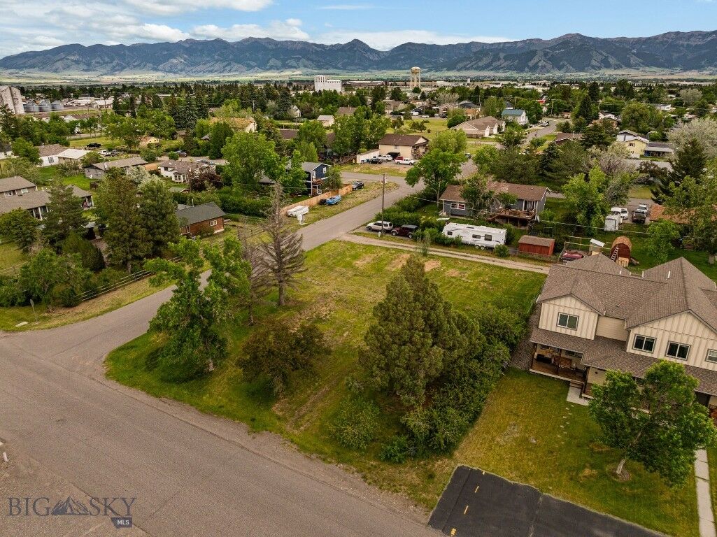 Property Photo:  800 Colorado Street  MT 59714 